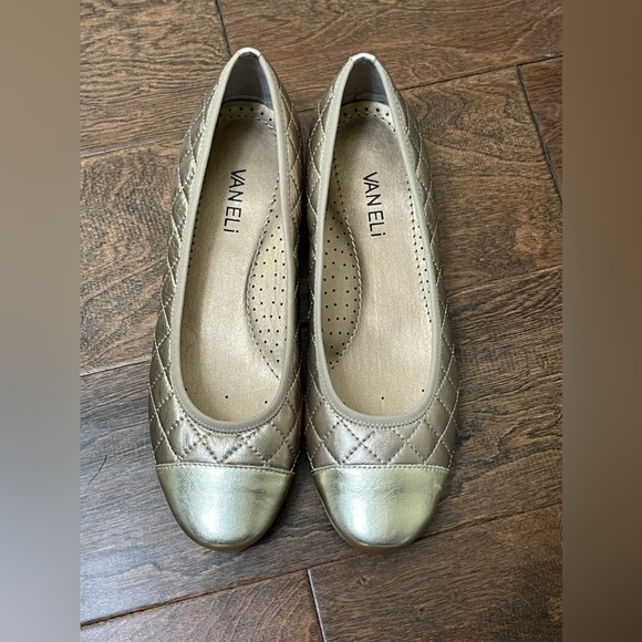 VANELi Bronze/Gold Serene Quilted Leather Flats Size 7 - Picture 2 of 10